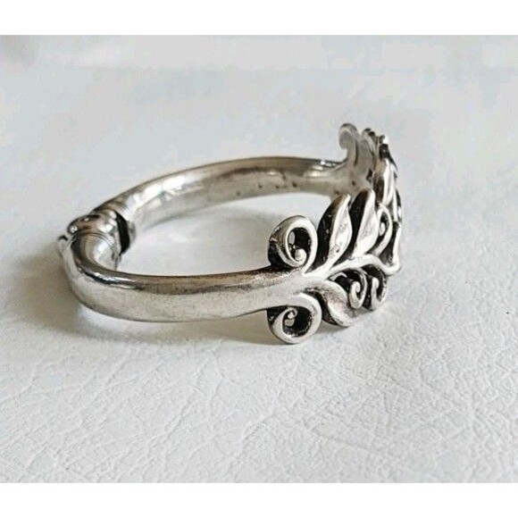 Brighton Laurel Wreath Hinged Cuff Bracelet Silver Plated Vintage 6.5" - Picture 2 of 8